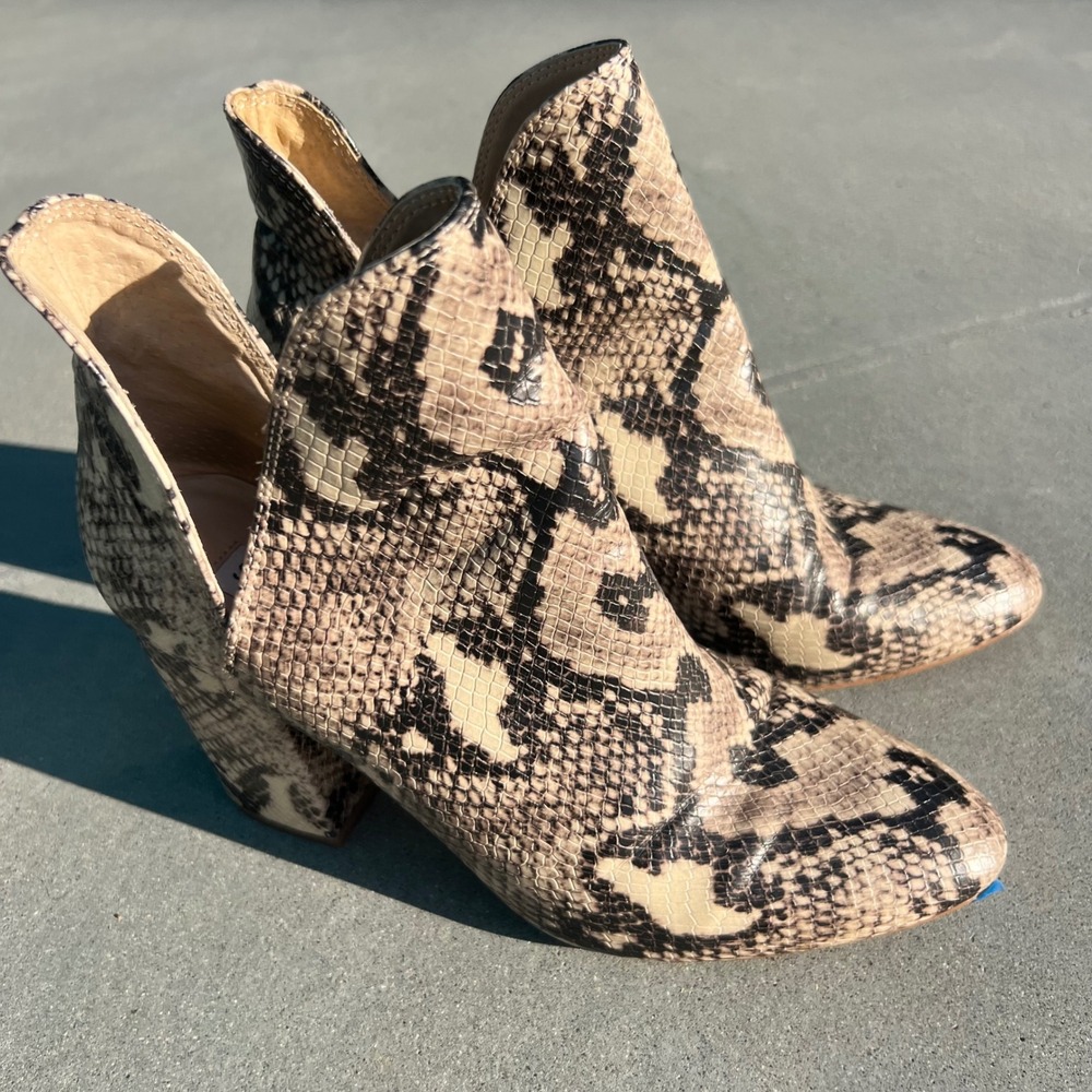Steve Madden Rookie Booties Womens 8.5 Snake Print Excellent